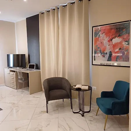 Domus Quattro Cantoni LʼAquila